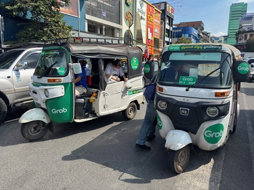 トゥクトゥクの配車サービス