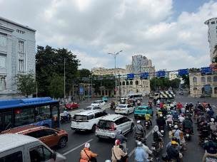 ホーチミン市中心部の朝の様子