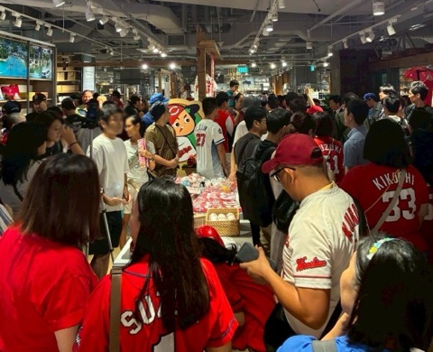 シンガポール人のカープファン①