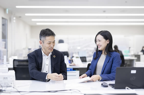 9:00 関連部署との打合せ